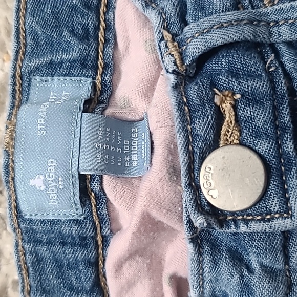 4 for $28 - baby GAP Girls 3T Blue Straight Fit Jeans with Pink Cotton Lining - Picture 5 of 8